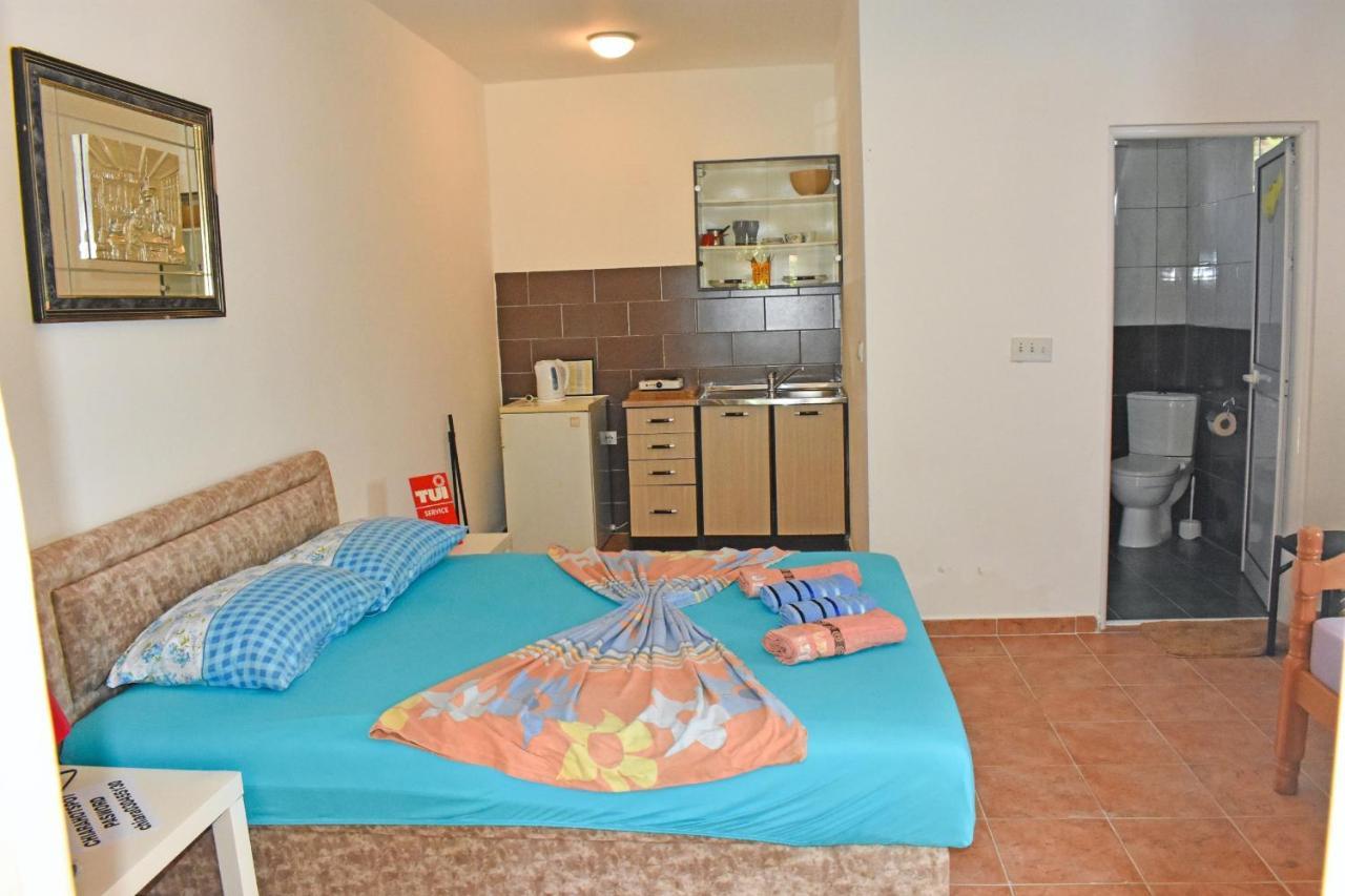 Riverside Apartments Chiara Ulcinj Exterior photo